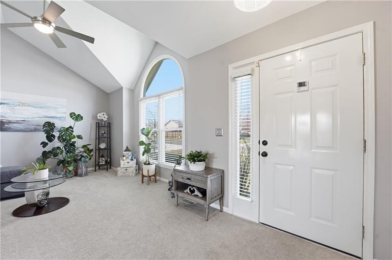 10301 86th Ter, Kansas City, MO 64153