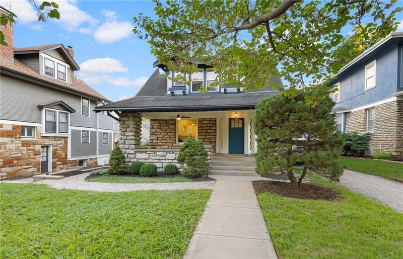 141 61st Ter, Kansas City, MO 64113