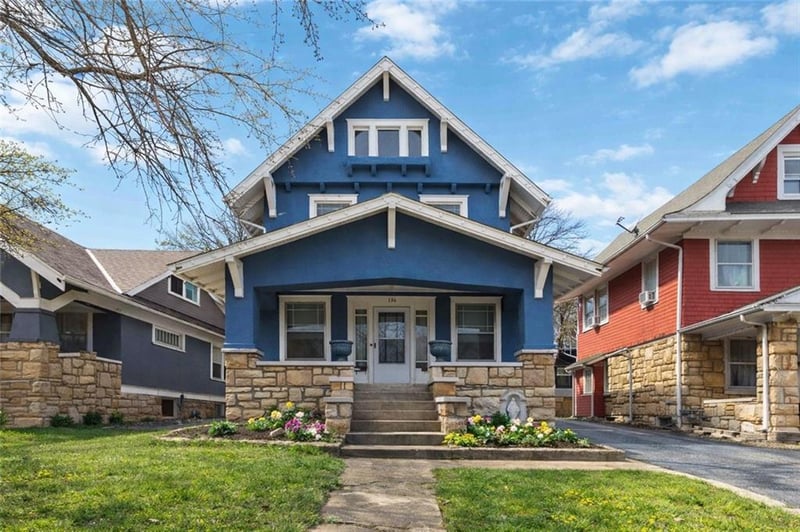 136 Lawn Ave, Kansas City, MO 64123
