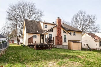 10106 NW Mirror Lake Dr, Kansas City, MO 64152