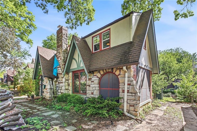 6717 Locust St, Kansas City, MO 64131