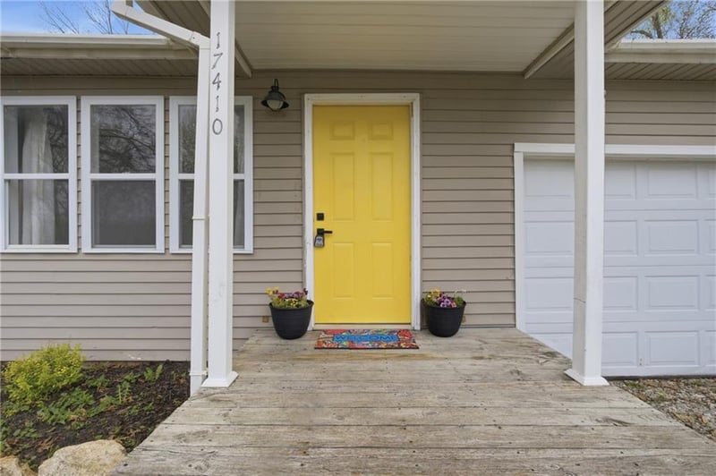 17410 Chestnut Dr, Belton, MO 64012