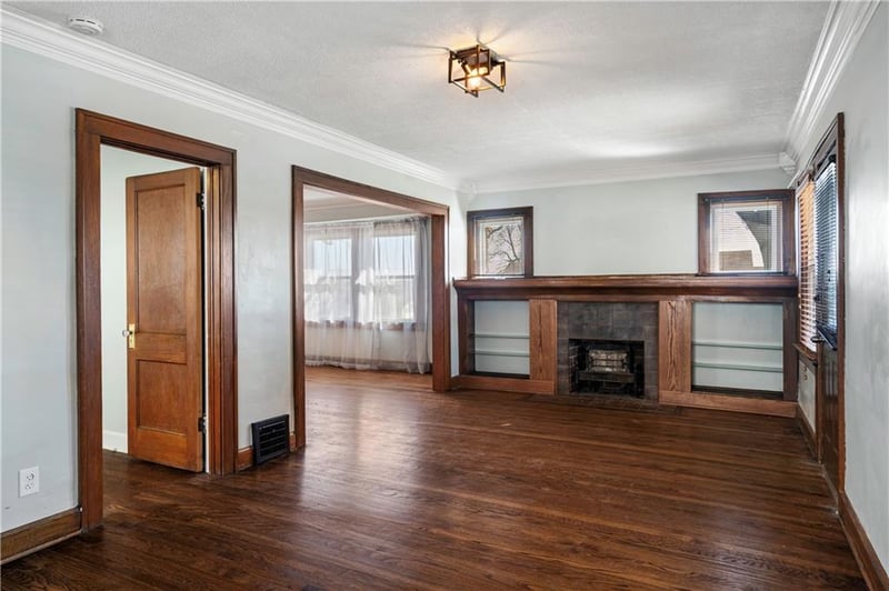 347 Lawn Ave, Kansas City, MO 64124