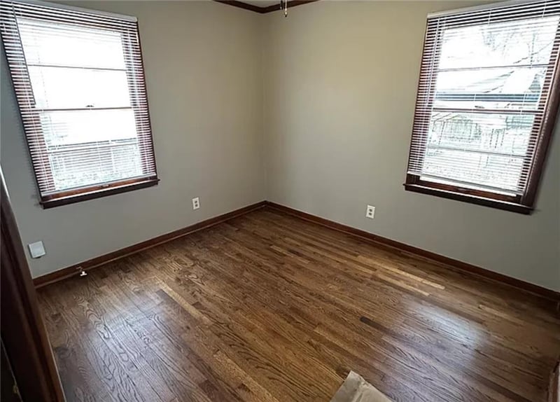 1115 Dakota St, Leavenworth, KS 66048