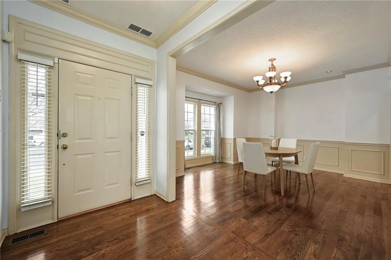 5117 W 158th St, Overland Park, KS 66224