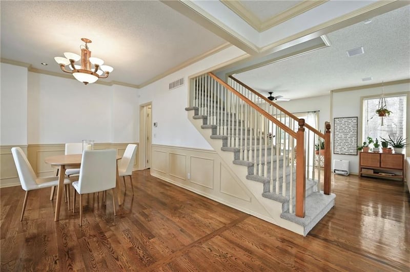 5117 W 158th St, Overland Park, KS 66224