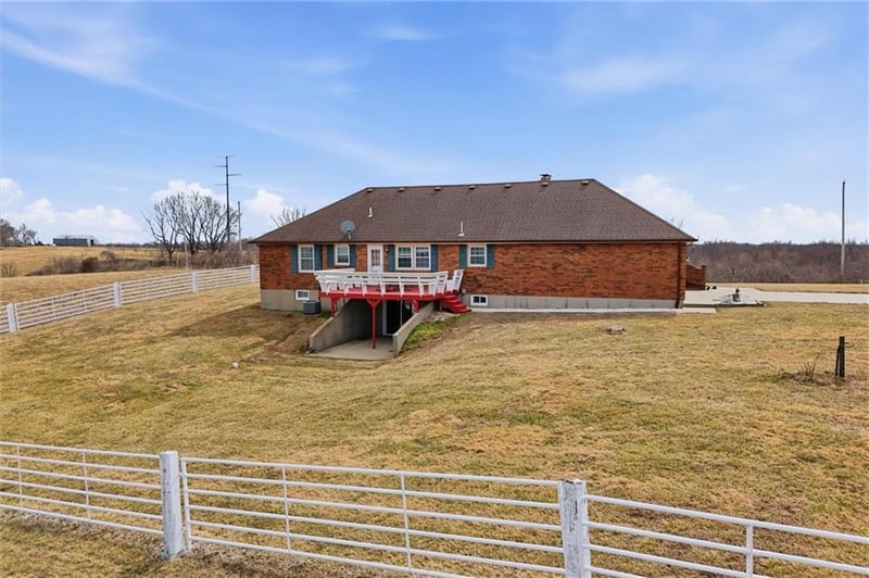 10625 Franklin Rd, Richmond, MO 64085
