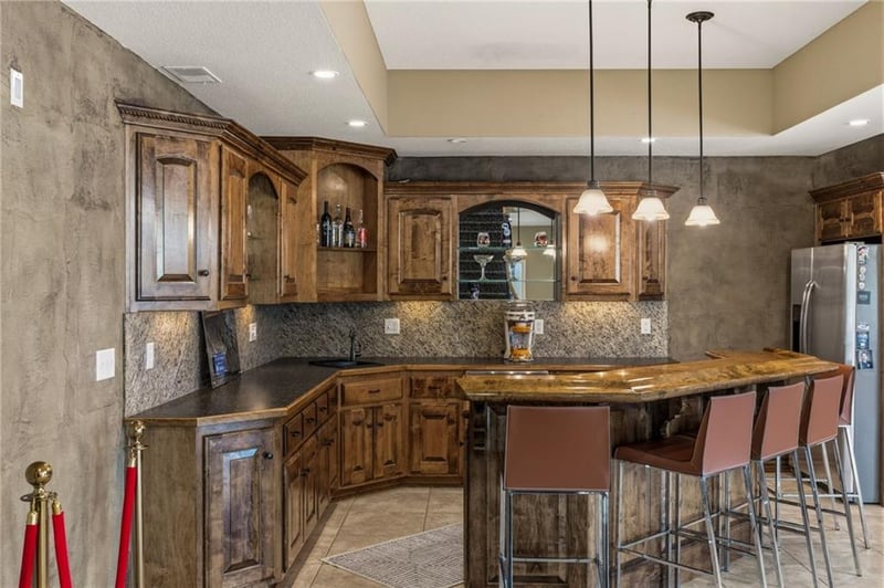 4900 SW Marguerite St, Blue Springs, MO 64015