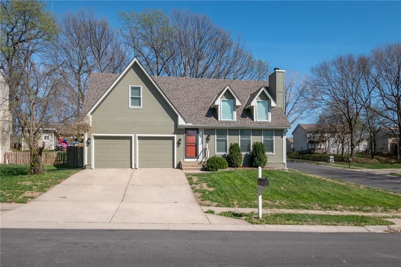 8701 N Winan Ave, Kansas City, MO 64153