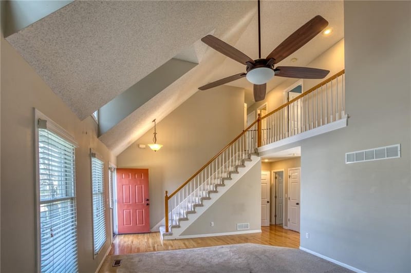 8701 Winan Ave, Kansas City, MO 64153