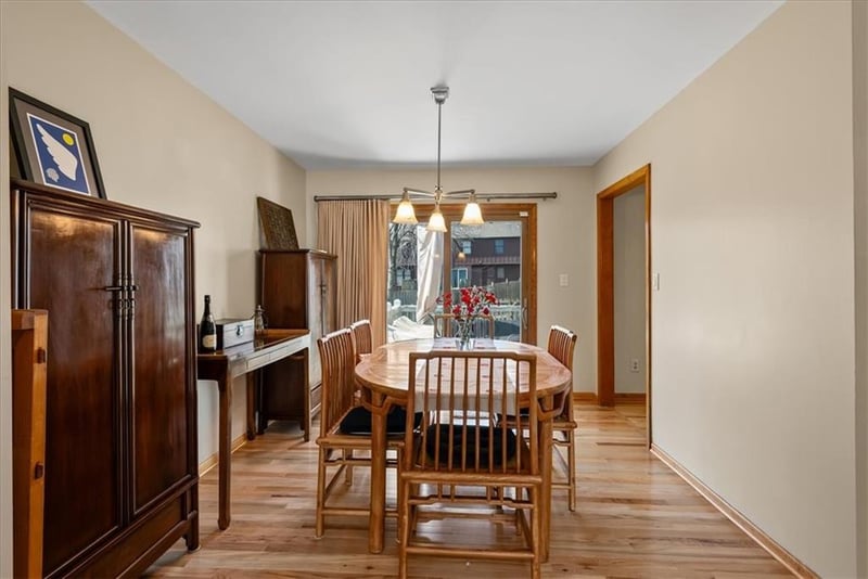 12404 Albervan St, Olathe, KS 66062