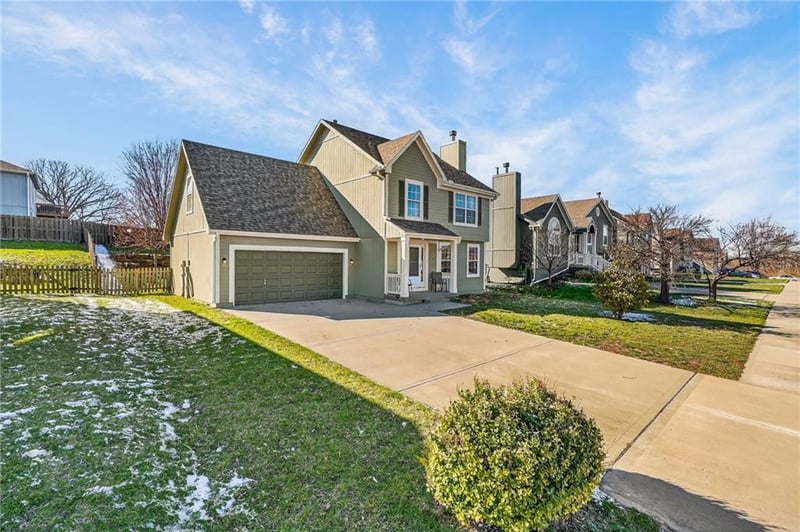 7436 Lewis Ave, Kansas City, MO 64158