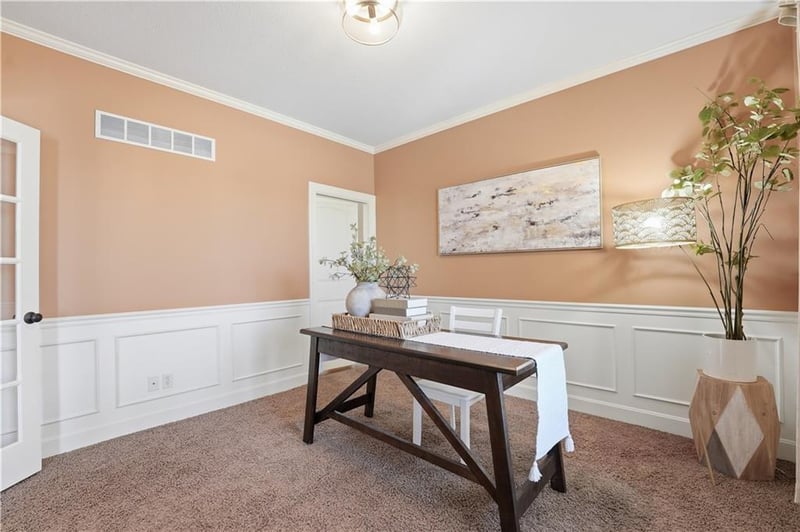 1401 Ernest Way, Lee's Summit, MO 64086