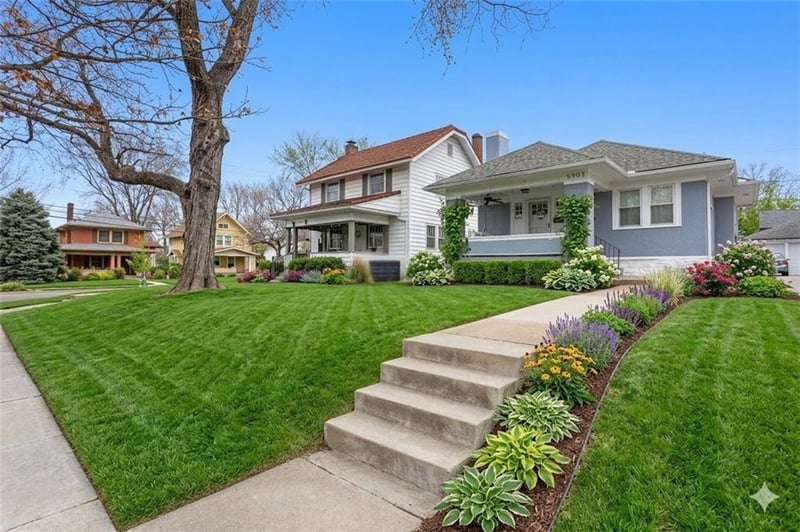 5903 Cherry St, Kansas City, MO 64110