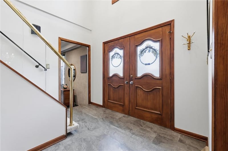 4950 Parish Dr, Roeland Park, KS 66205