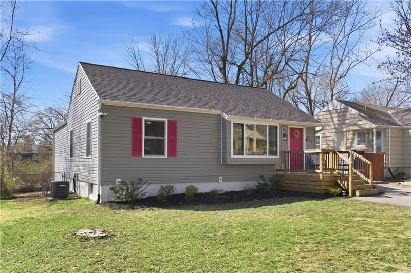 409 86th Ter, Kansas City, MO 64114