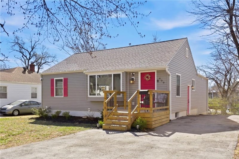 409 86th Ter, Kansas City, MO 64114