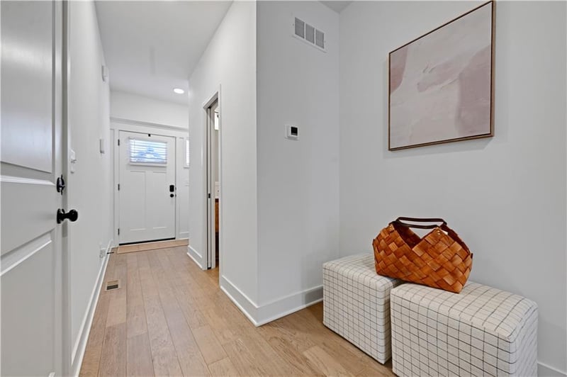 3336 Tracy Ave, Kansas City, MO 64109