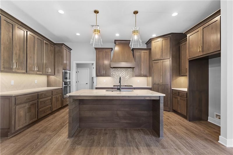 17162 Laurelwood St, Olathe, KS 66062