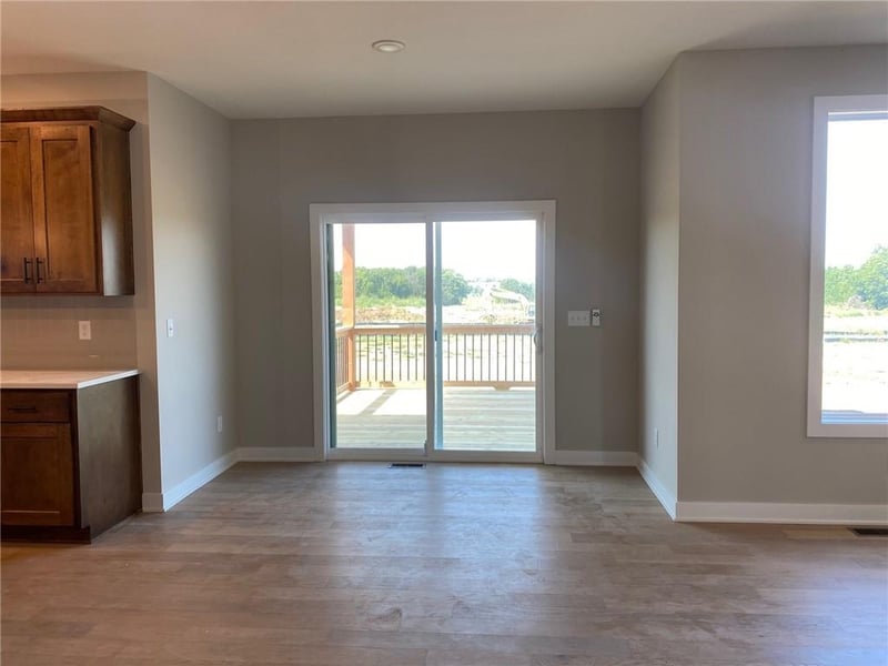 18970 W 193rd Ter, Spring Hill, KS 66083