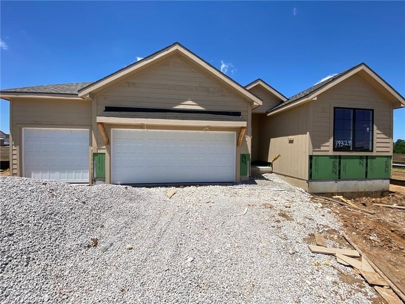 19324 Mahaffie St, Spring Hill, KS 66083
