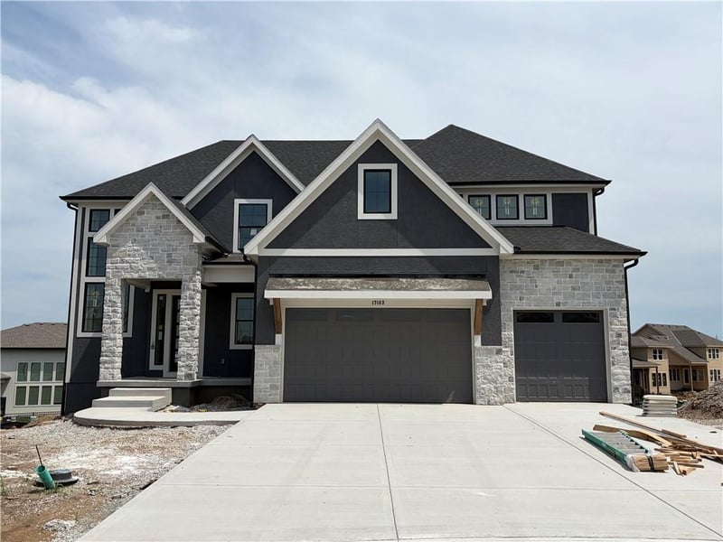 17183 S Laurelwood St, Olathe, KS 66062