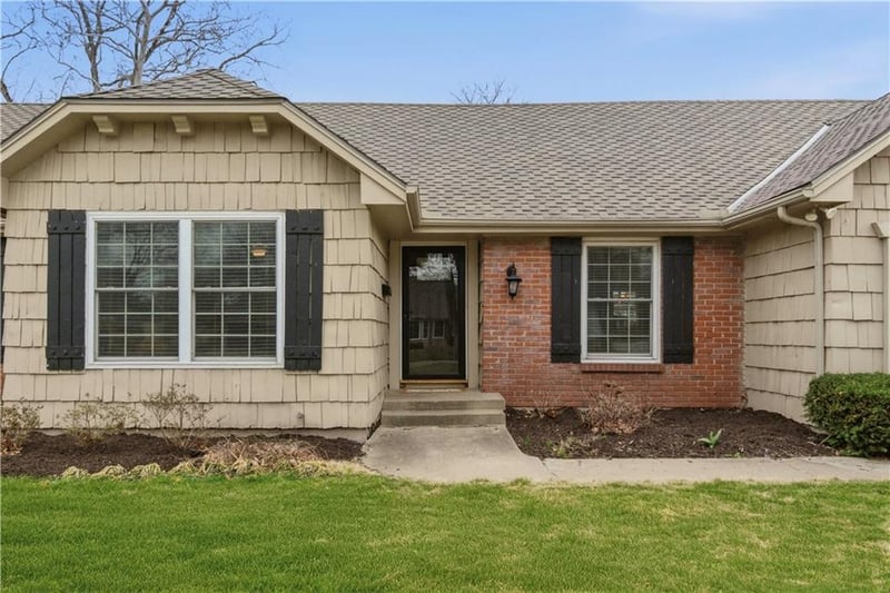 5617 86th Ter, Overland Park, KS 66207