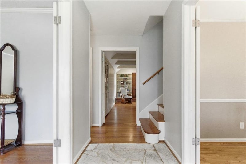 5617 86th Ter, Overland Park, KS 66207