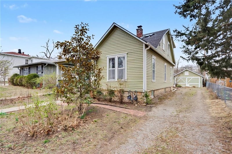 731 Alabama St, Lawrence, KS 66044