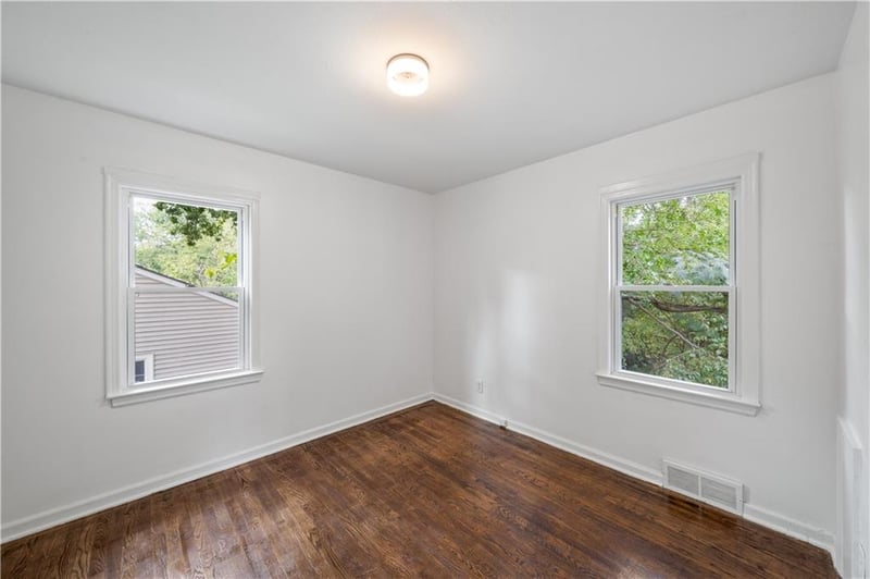 6308 81st St, Overland Park, KS 66204