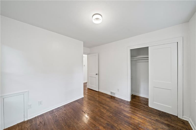 6308 81st St, Overland Park, KS 66204