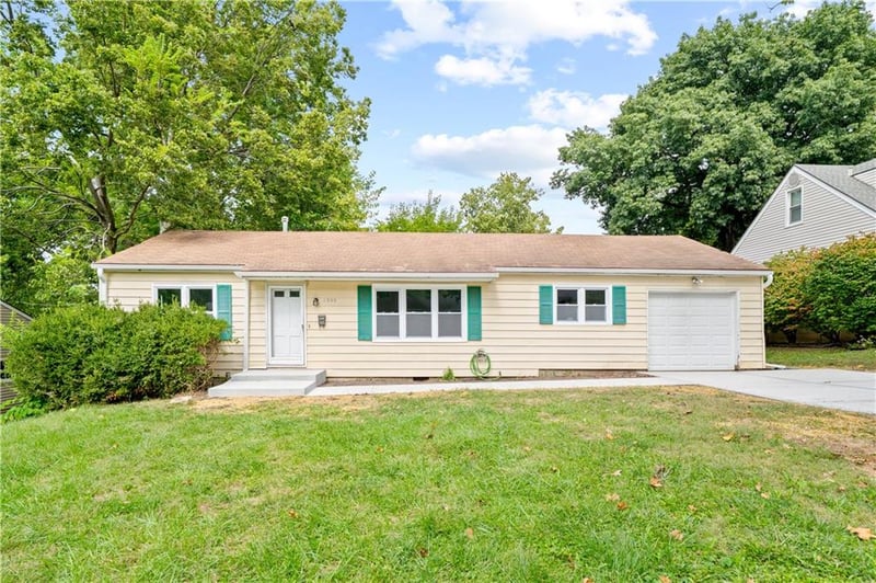 6308 81st St, Overland Park, KS 66204