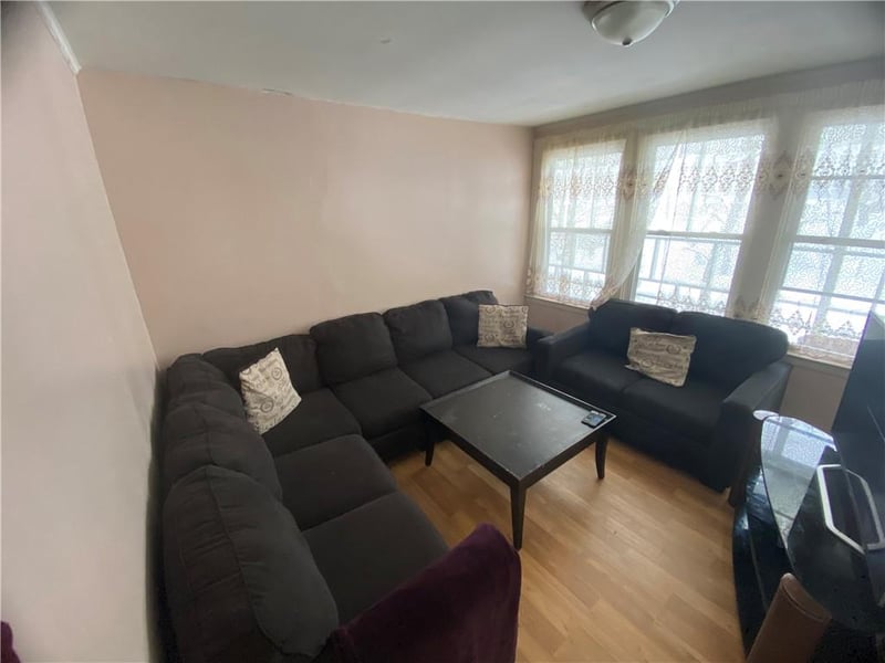 2306 Circle Dr, St Joseph, MO 64505