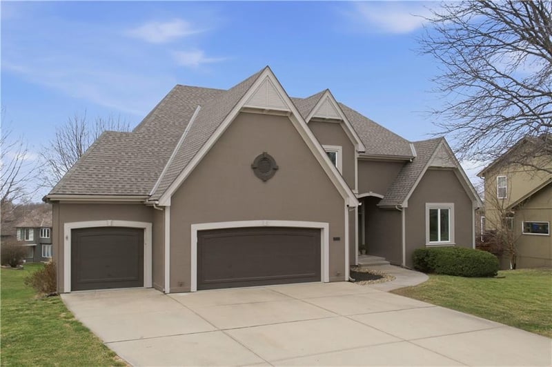 8600 Richmond Ave, Kansas City, MO 64157