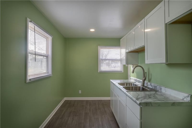442 Eulich St, St Joseph, MO 64501