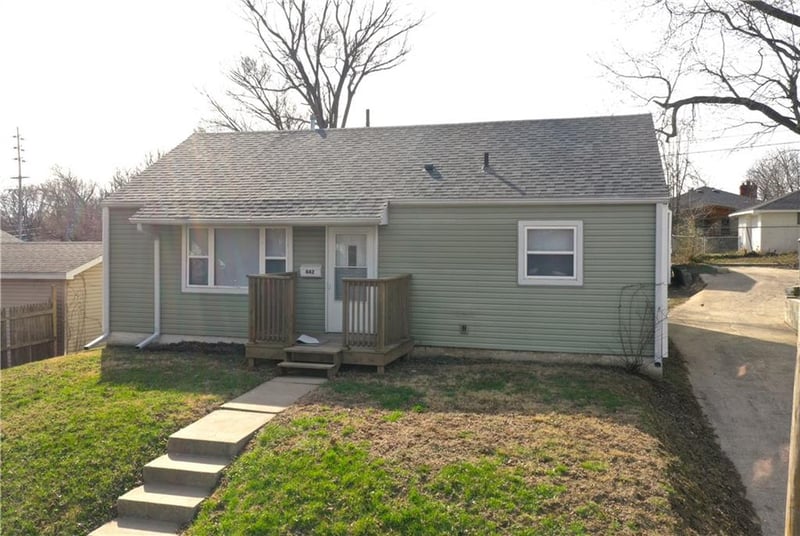 442 Eulich St, St Joseph, MO 64501