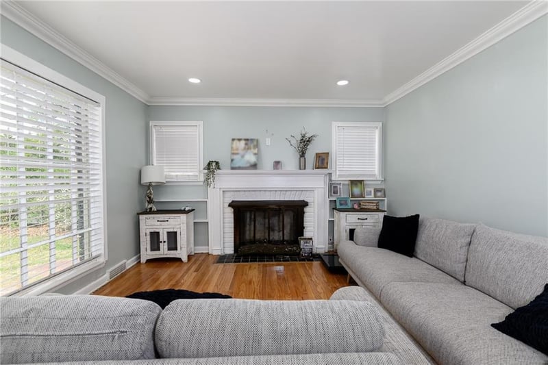 1301 69th St, Kansas City, KS 66102