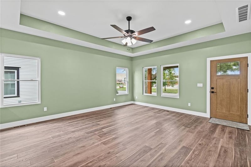 314 4th St, Cameron, MO 64429