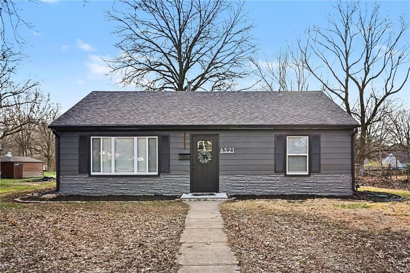 6521 Campbell St, Kansas City, MO 64118