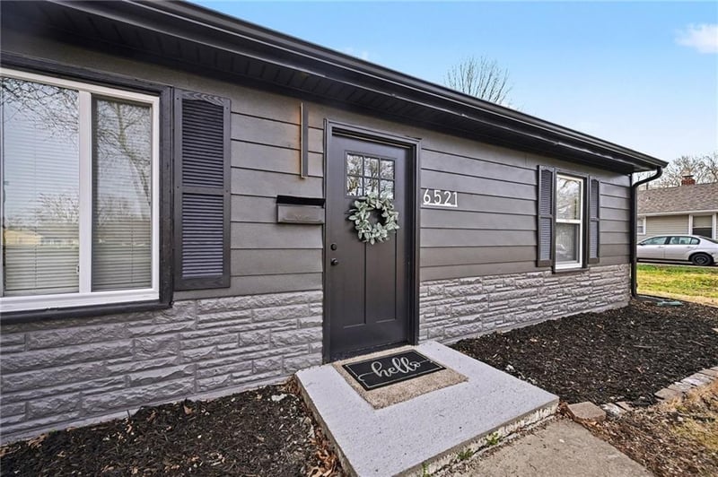 6521 Campbell St, Kansas City, MO 64118