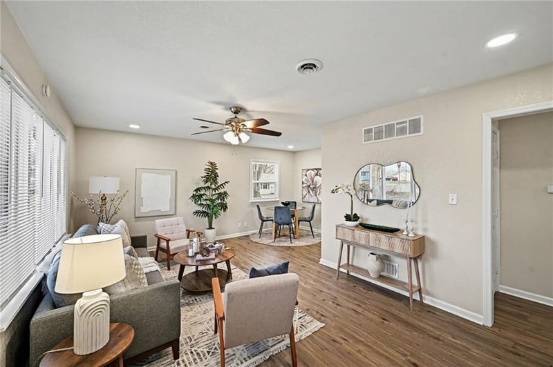 6521 Campbell St, Kansas City, MO 64118