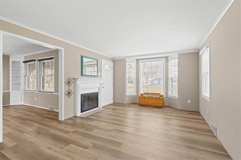 6517 77th Ter, Overland Park, KS 66204