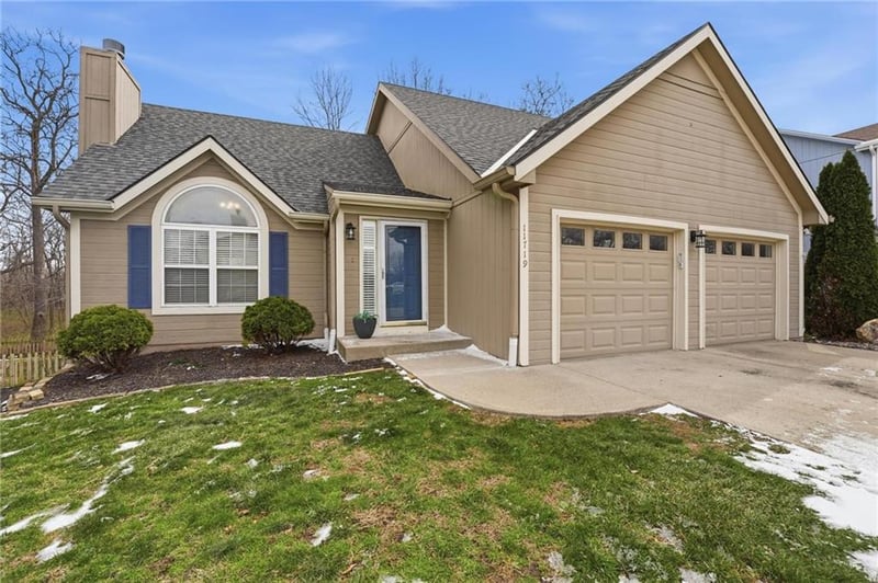 11719 Harrison St, Kansas City, MO 64155