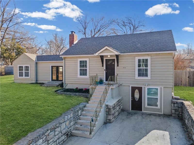 4919 Troost Ave, Kansas City, MO 64118