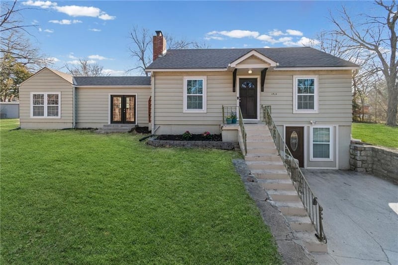 4919 Troost Ave, Kansas City, MO 64118