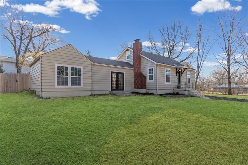 4919 Troost Ave, Kansas City, MO 64118