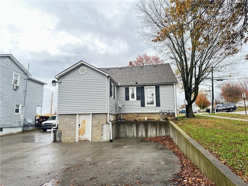 208 S Washington St, Warrensburg, MO 64093