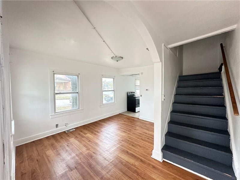 208 S Washington St, Warrensburg, MO 64093