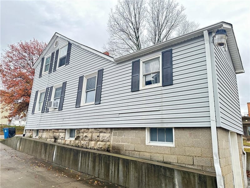 208 S Washington St, Warrensburg, MO 64093