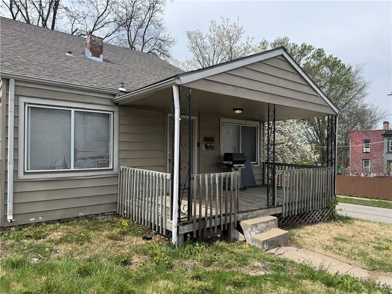 1600 Cypress Ave, Kansas City, MO 64127